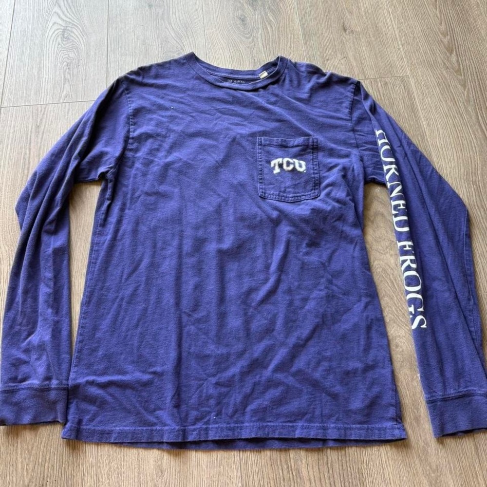 TCU Horned Frogs Purple Long Sleeve Graphic Shirt‎ Medium - Picture 2 of 4